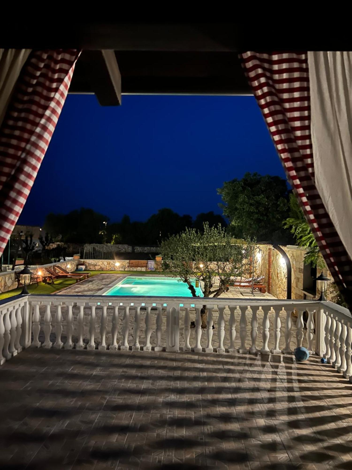 Holiday Home Iva With Pool Sukošan Екстериор снимка