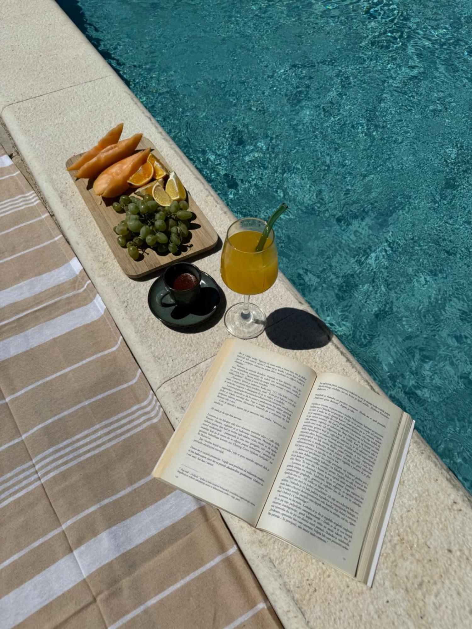 Holiday Home Iva With Pool Sukošan Екстериор снимка