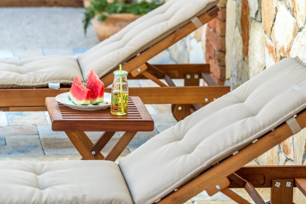 Holiday Home Iva With Pool Sukošan Екстериор снимка