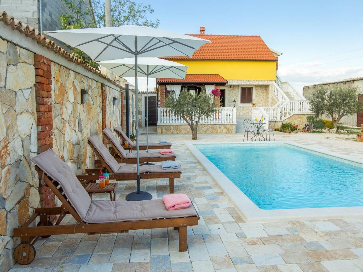 Holiday Home Iva With Pool Sukošan Екстериор снимка