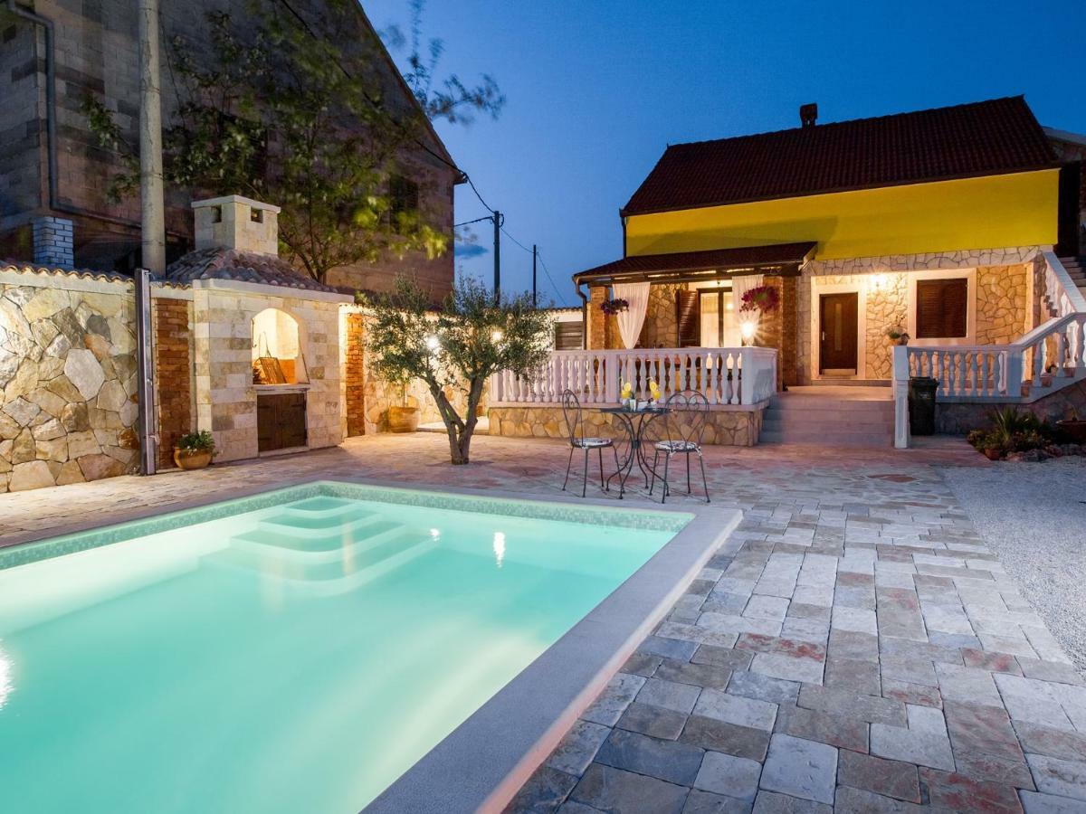 Holiday Home Iva With Pool Sukošan Екстериор снимка